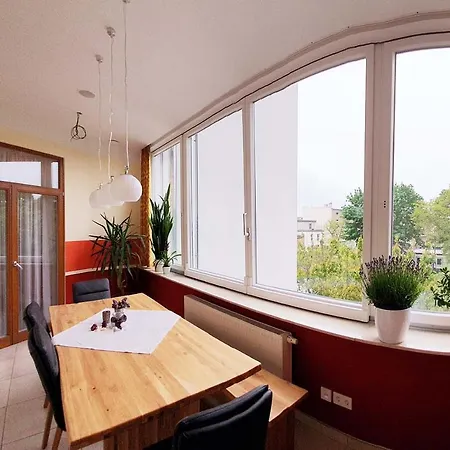 Luxus Ferienwohnung Mit Hochwertiger Ausstattung Wintergarten Cottbus Buitenkant foto