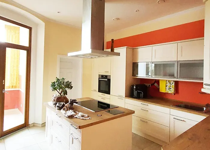 Luxus Ferienwohnung mit hochwertiger Ausstattung Wintergarten